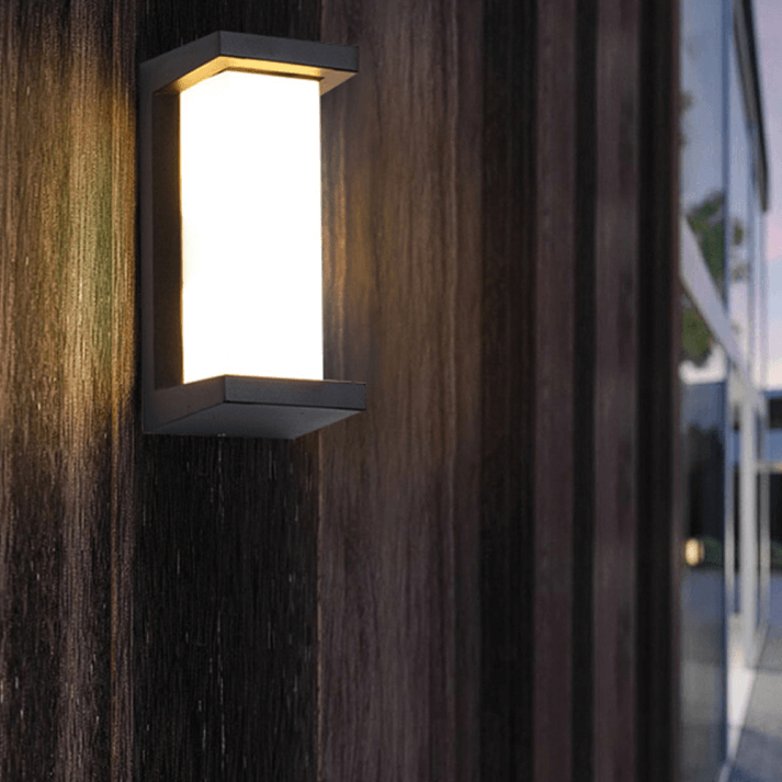 Modern Black & White Outdoor Wall Lamp - LED, Weatherproof, Stylish Garden Light