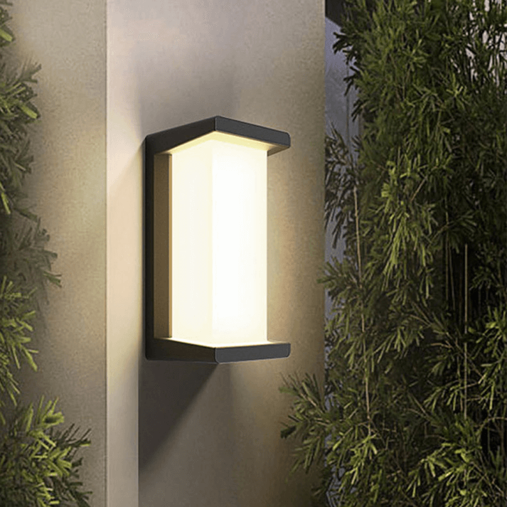 Modern Black & White Outdoor Wall Lamp - LED, Weatherproof, Stylish Garden Light