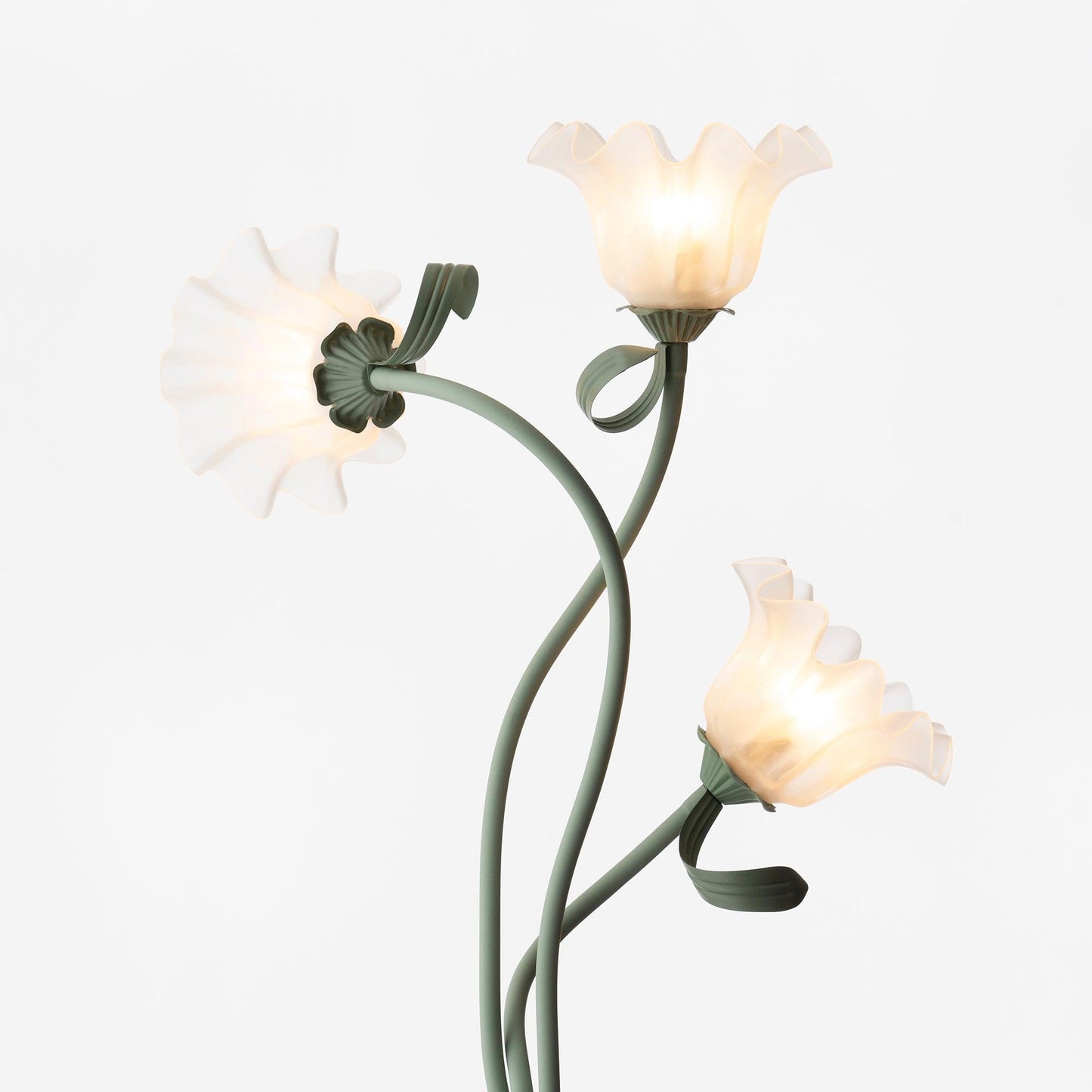 Calla Lily Flower Floor Lamp - Elegant Green Matte Finish with Delicate White Flowers