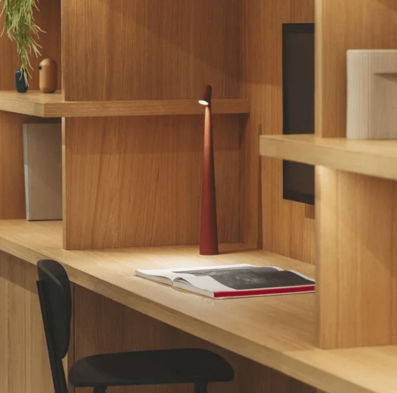 Nordic Minimalist LED Desk Lamp | Rechargeable | Dimmable | Touch Control | 35/45cm