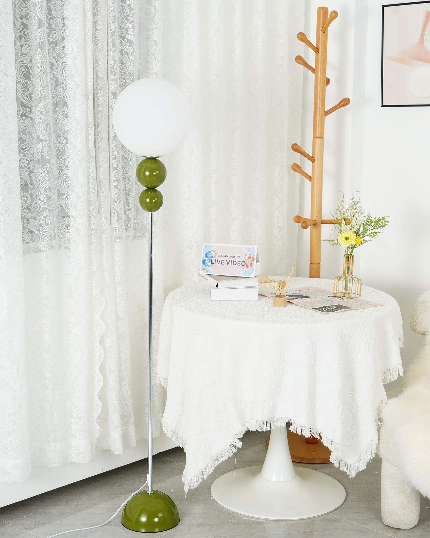 Modern Clavel Floor Lamp: Metal & Glass Design | E26/E27 Base | 5W LED