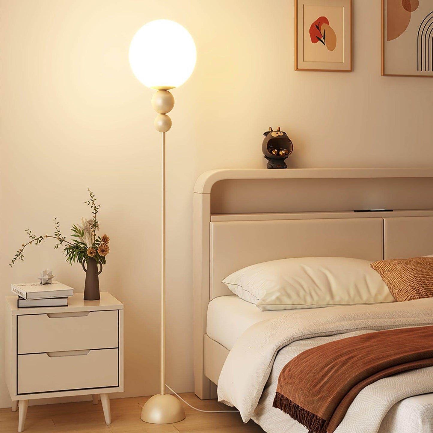 Modern Clavel Floor Lamp: Metal & Glass Design | E26/E27 Base | 5W LED