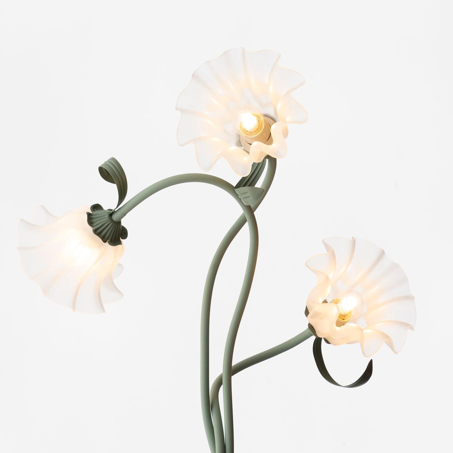 Calla Lily Flower Floor Lamp - Elegant Green Matte Finish with Delicate White Flowers